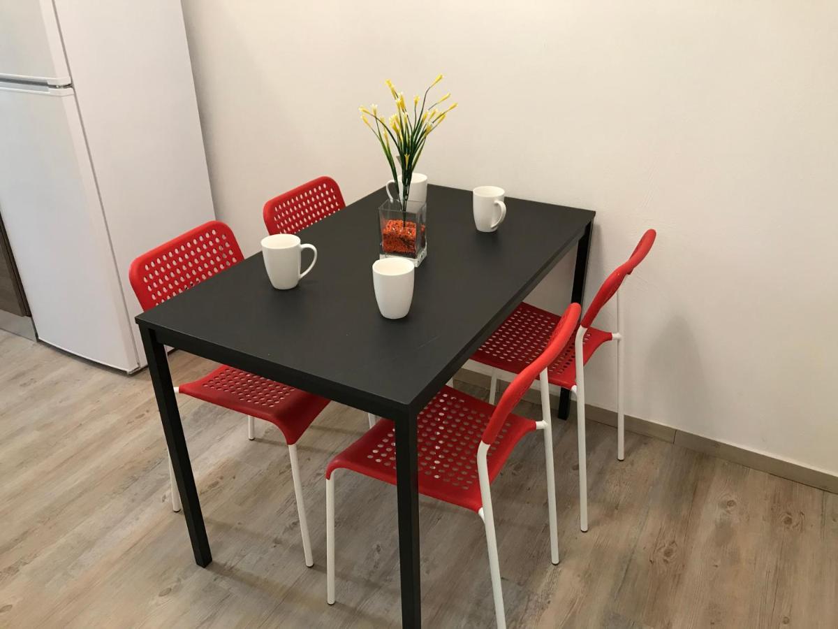 Apartamento Domus Re Di Roma Exterior foto