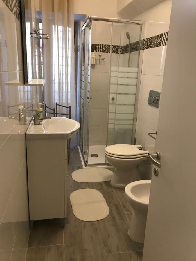 Apartamento Domus Re Di Roma Exterior foto